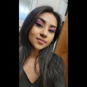 Meet your Posher, Dalila